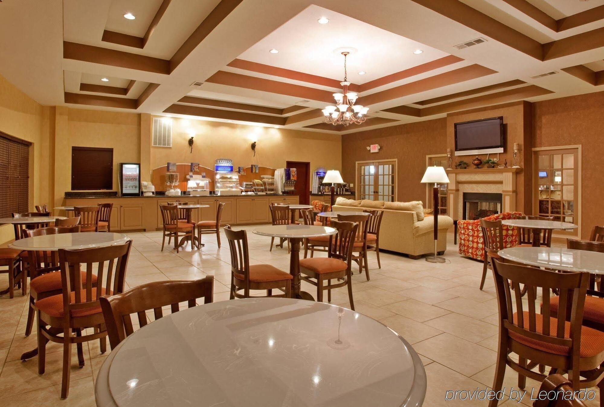 Holiday Inn Express & Suites Laurel By Ihg Exterior foto