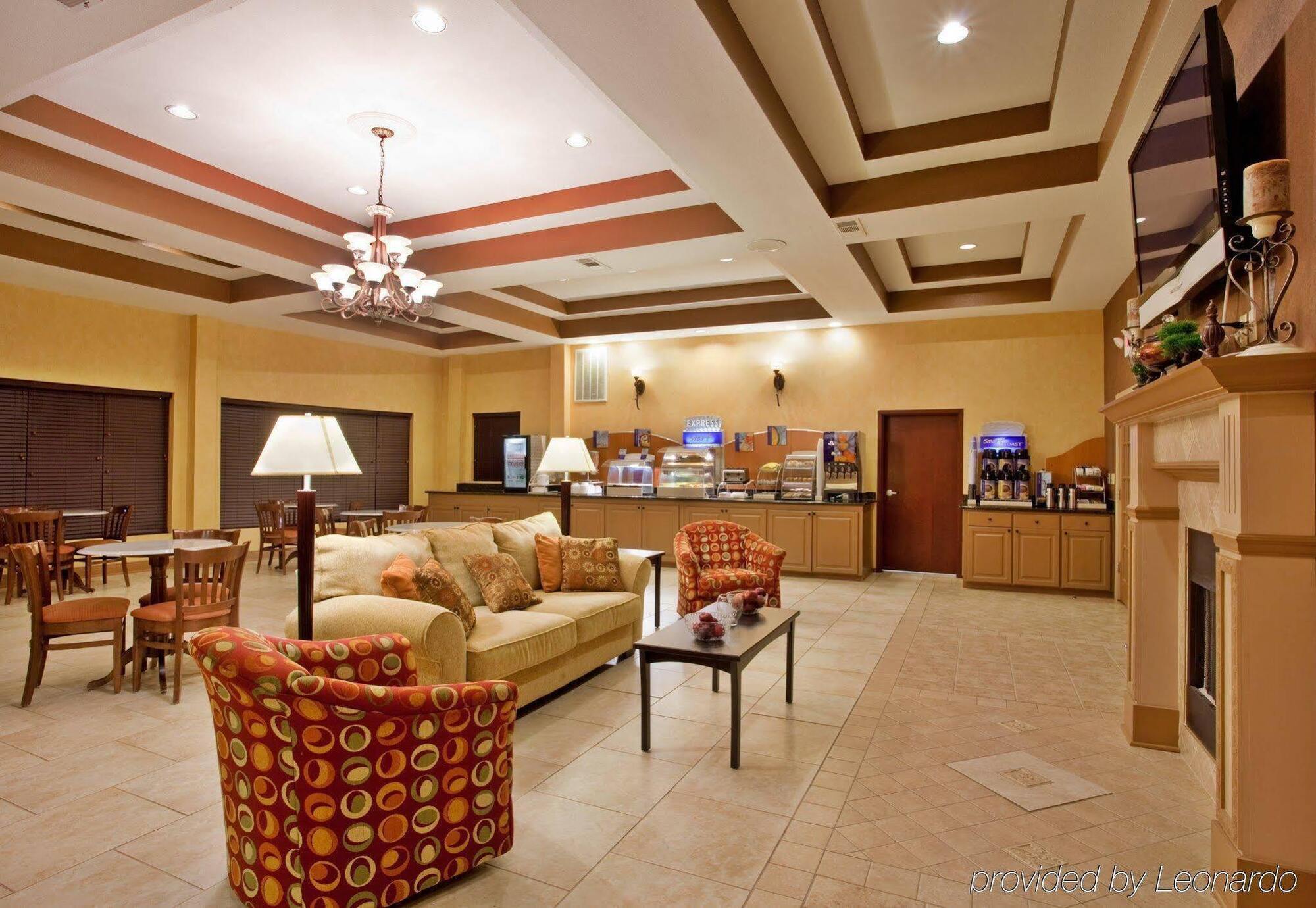 Holiday Inn Express & Suites Laurel By Ihg Exterior foto